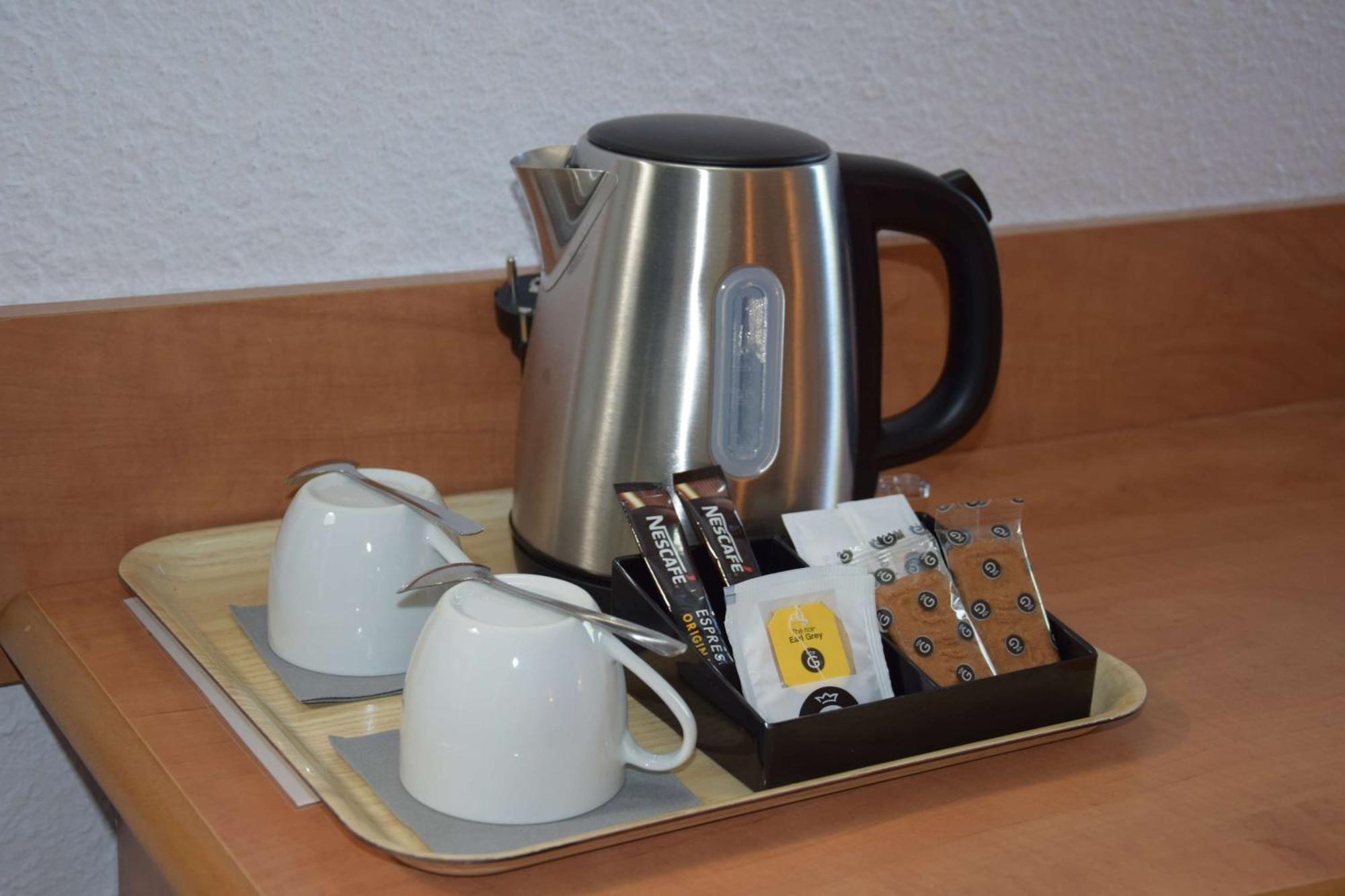Brit Hotel Caen Herouville Eksteriør bilde
