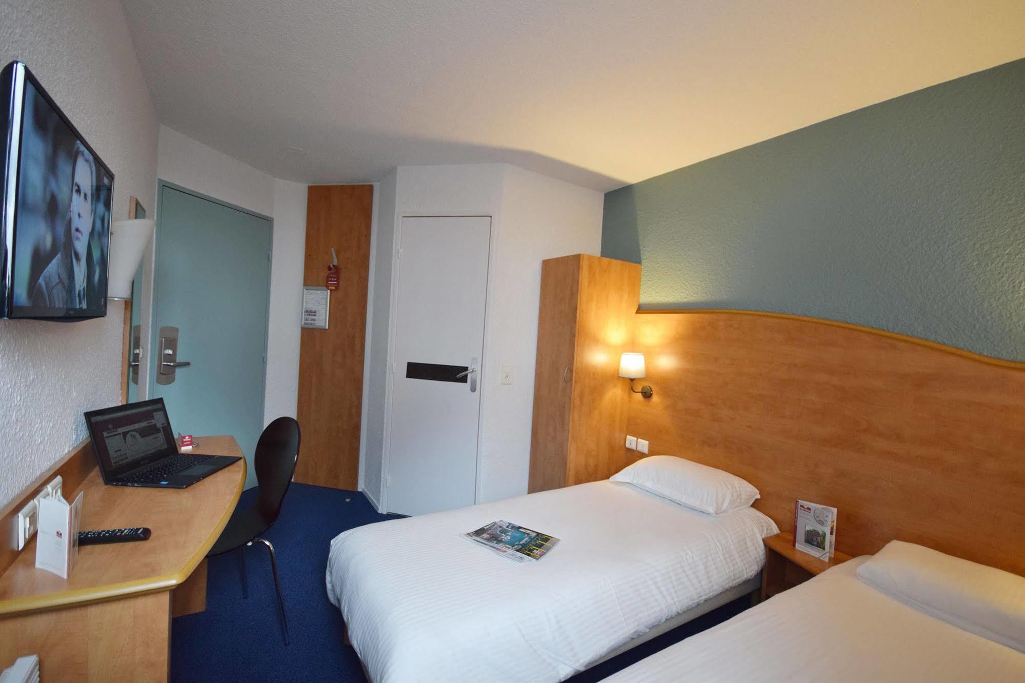 Brit Hotel Caen Herouville Eksteriør bilde